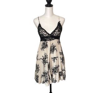 Paper Crane Black and Cream Lace Mini Dress
